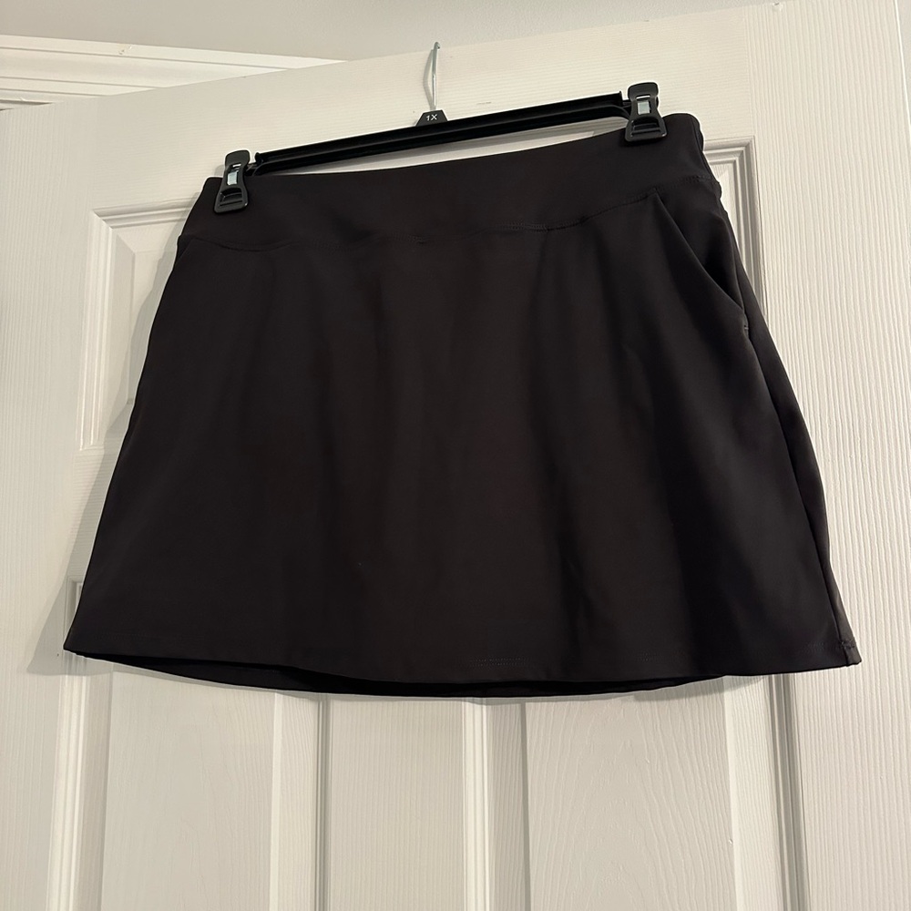 Tommy Bahama Golf Skort Black Size 4